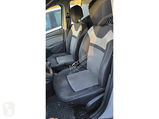 Коммерческий автомобиль Dacia
