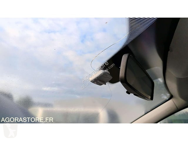 Коммерческий автомобиль