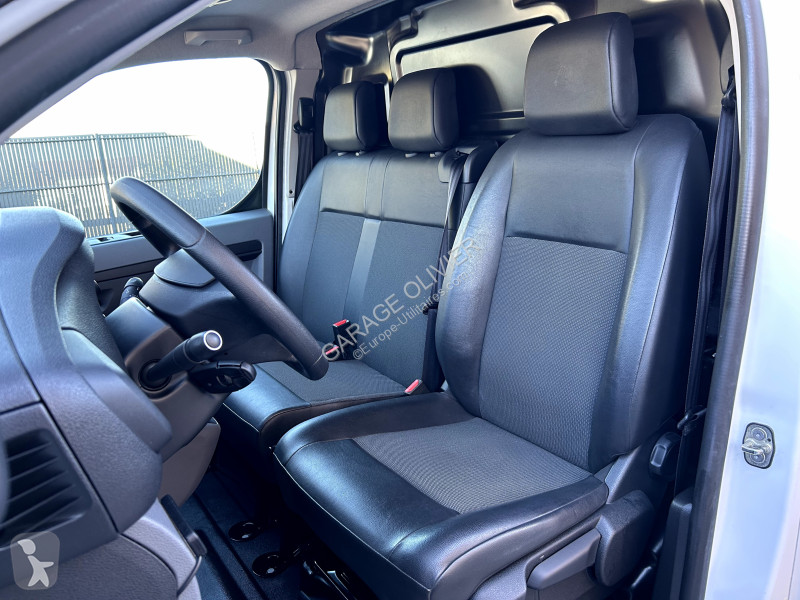 Коммерческий автомобиль Peugeot Standard...