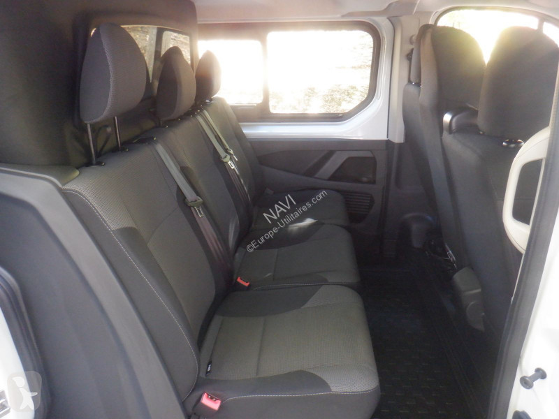 Коммерческий автомобиль Renault TRAFIC III FG...