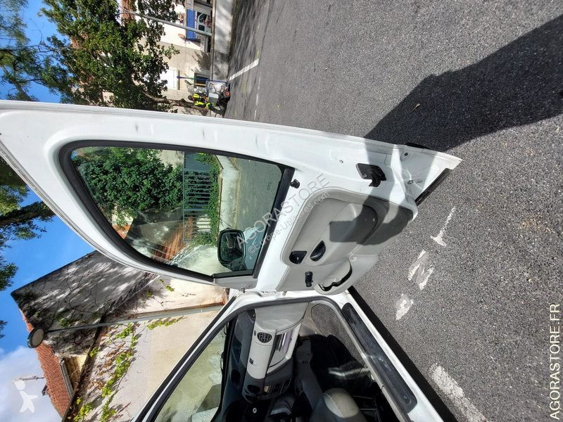 Samochód dostawczy Renault KANGOO