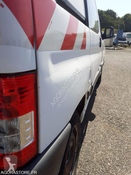 Samochód dostawczy Peugeot PARTNER