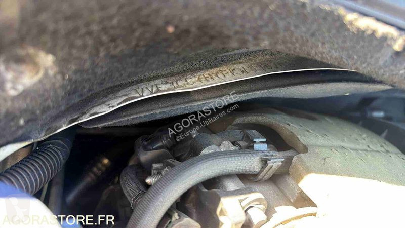 Samochód dostawczy Peugeot 208