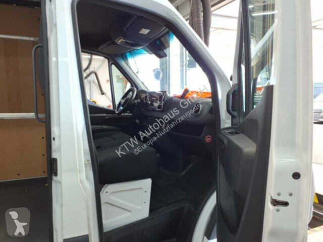 Samochód dostawczy Mercedes Sprinter 317...