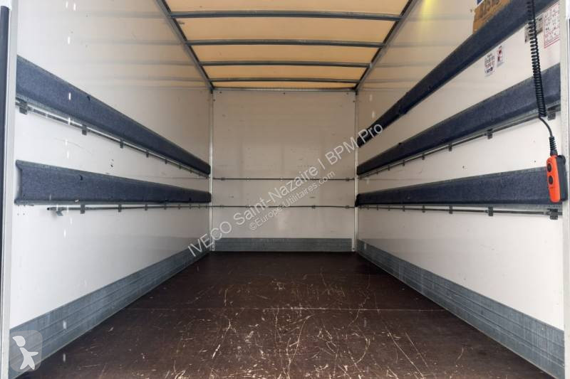 Nyttofordon Iveco 35C16H EMP 4100