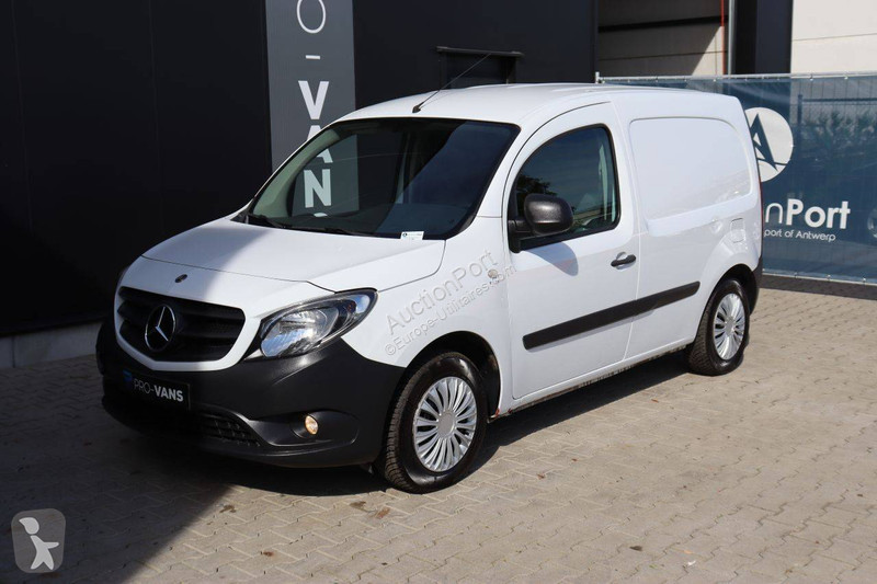 Nyttofordon Mercedes