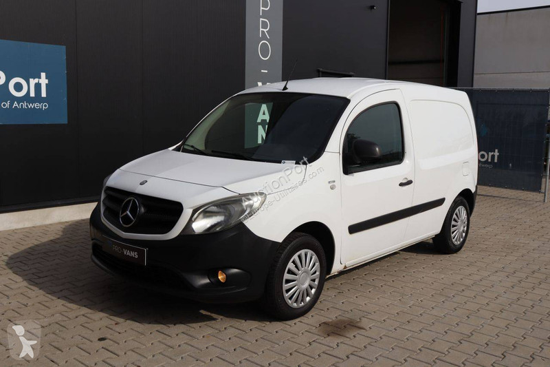 Nyttofordon Mercedes 109 CDI