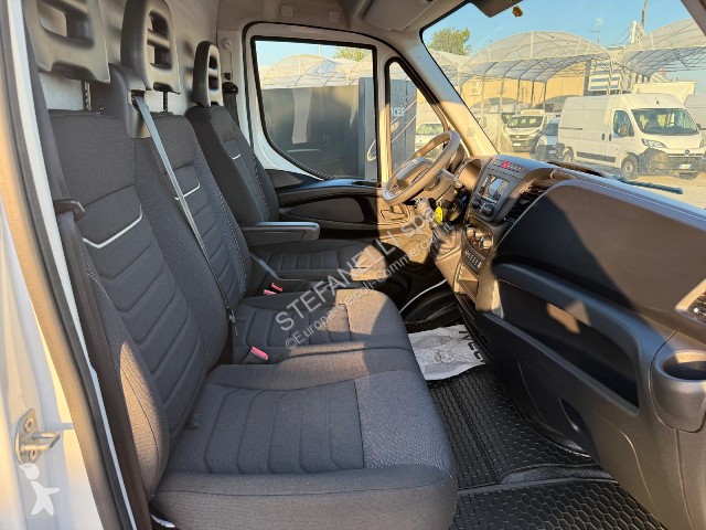 Nyttofordon Iveco DAILY 35S14 V