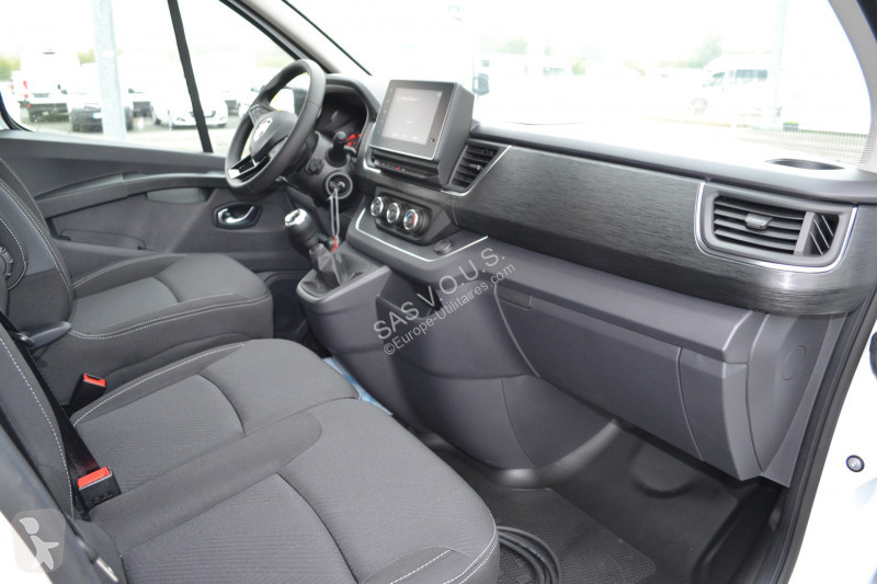 Véhicule utilitaire Renault  L2H1 2.0 dCi 130Ch...