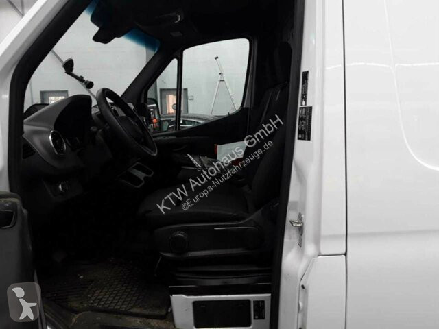 Samochód dostawczy Mercedes Sprinter 317...