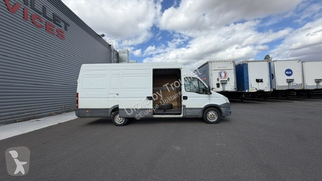Furgoneta Iveco FGN 35S13 V7 H1 BVM5