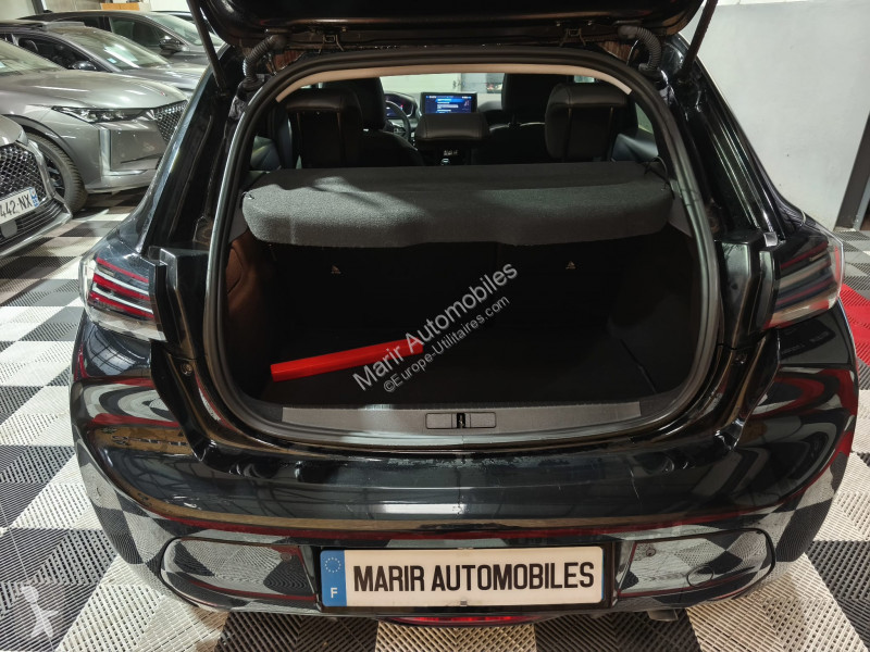 Autoutilitară Peugeot 208