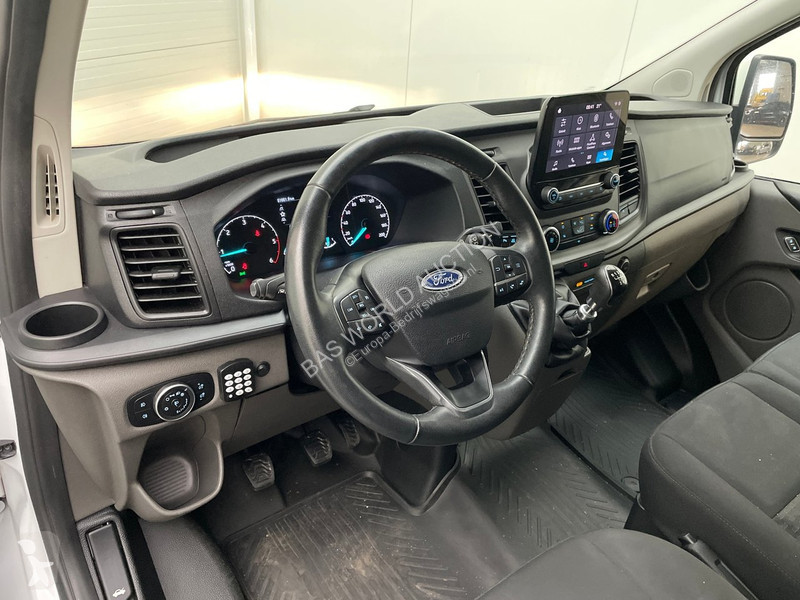 Лекотоварен автомобил Ford 300 2.0 TDCI L2H1 Trend