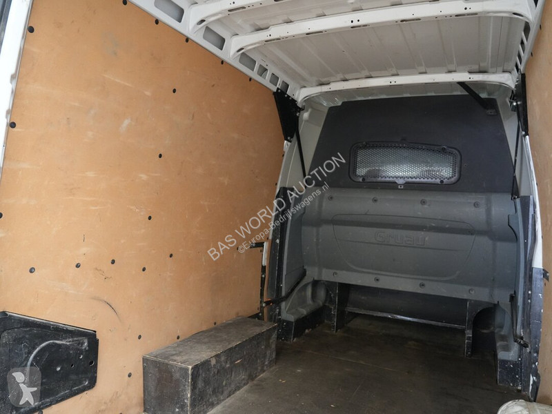 عربة نفعية Iveco 35S14