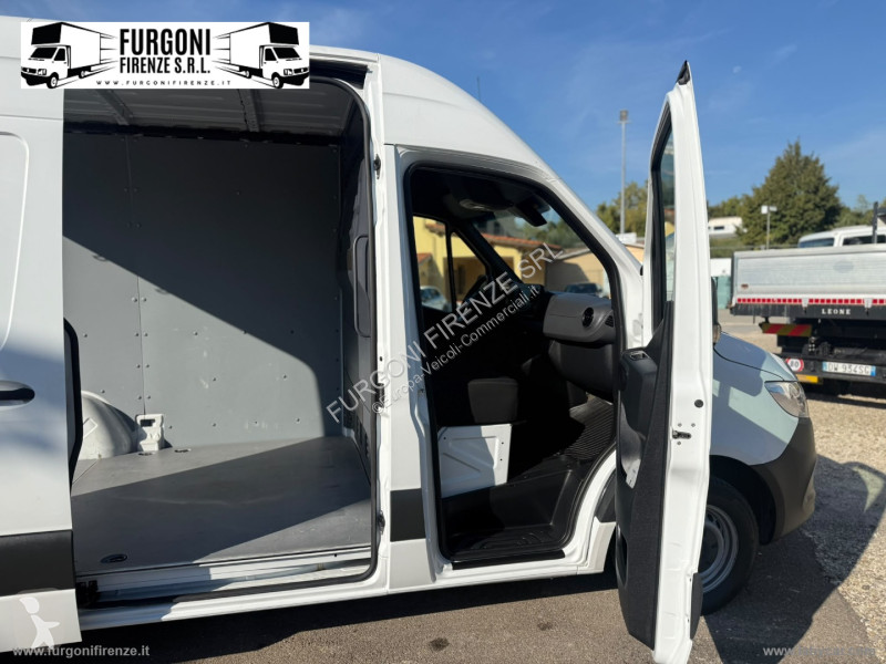 عربة نفعية Mercedes F32/30 214CDI TN Furg. Pro