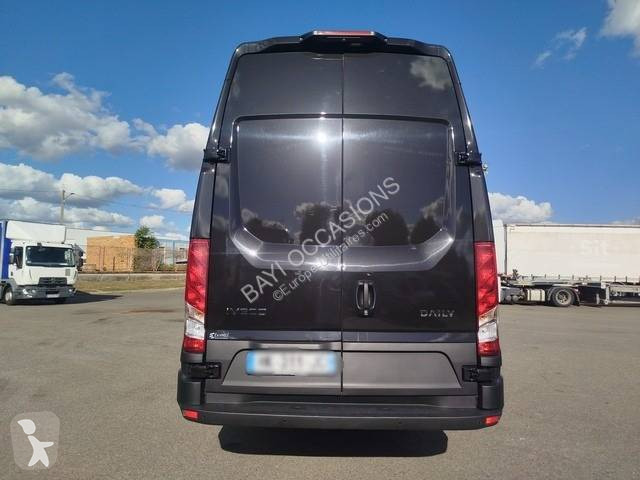 Veículo utilitário Iveco 35C21