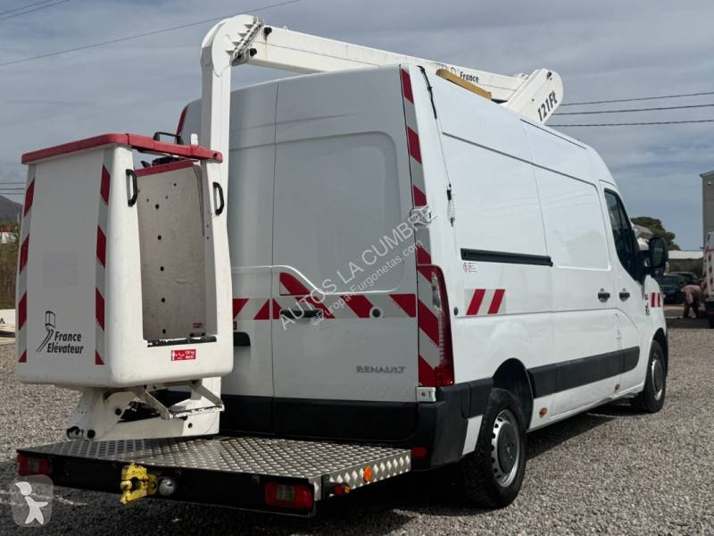 Furgoneta Renault 2.3 DCI 145