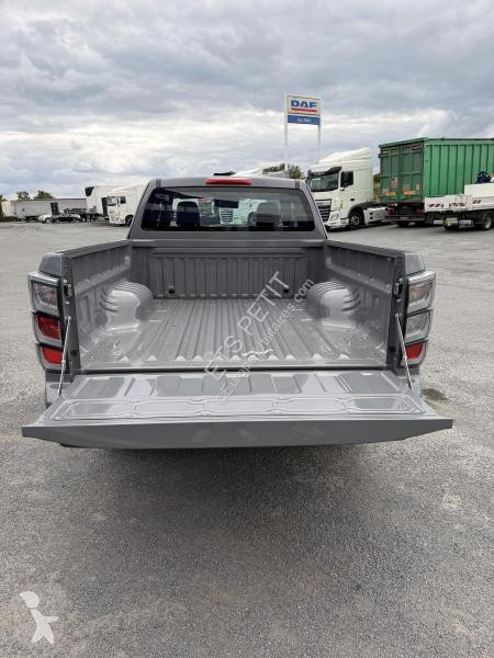 Véhicule utilitaire Isuzu 2.2L SPACE PRESTIGE