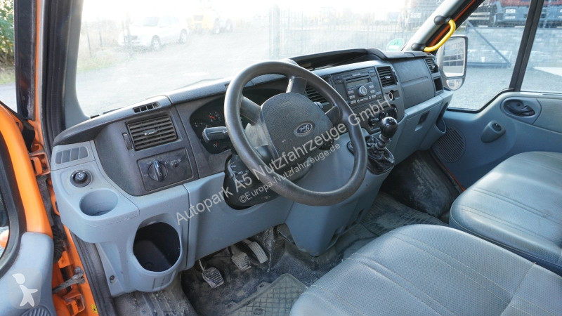 Véhicule utilitaire Ford FT 350 TDCi Doka...