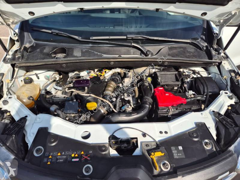 Véhicule utilitaire Renault DCI 95