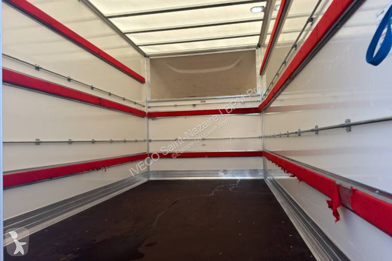 Iveco 35C16H van