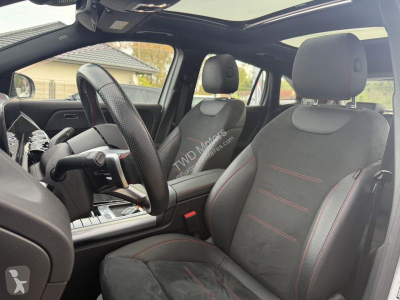 Véhicule utilitaire Mercedes EQA 250 +  AMG Line