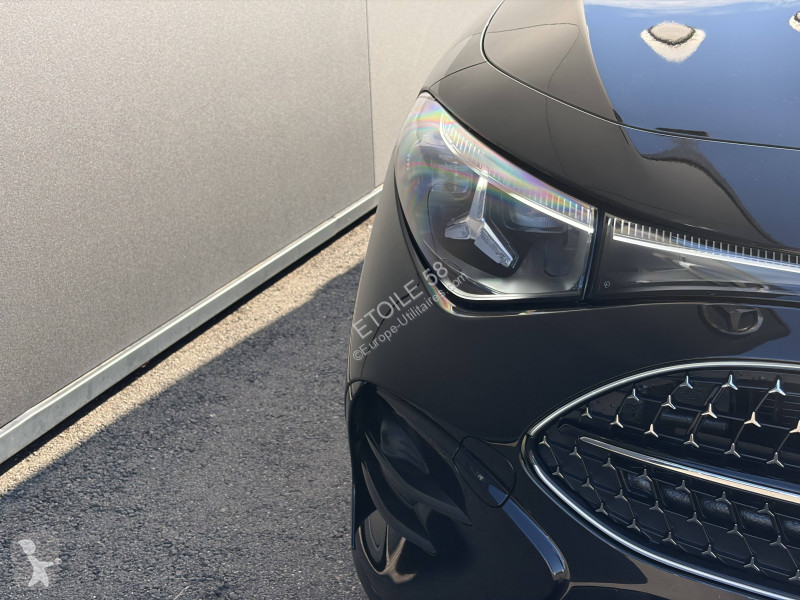 Véhicule utilitaire Mercedes CLA Shooting Brake...