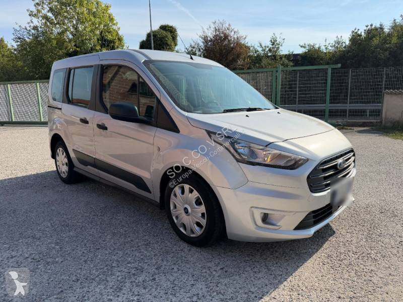 Véhicule utilitaire Ford