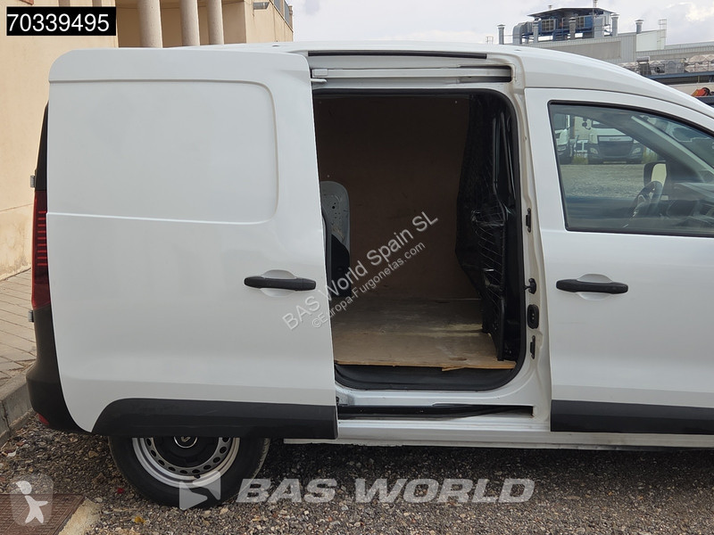 Véhicule utilitaire Renault 95pk ITV 08-2027 -...