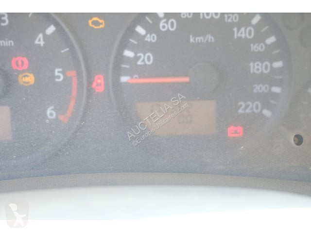 Véhicule utilitaire Nissan