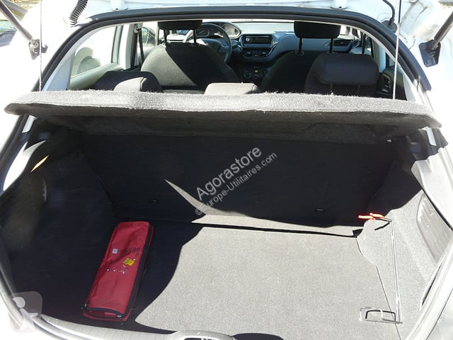 Véhicule utilitaire Peugeot 208