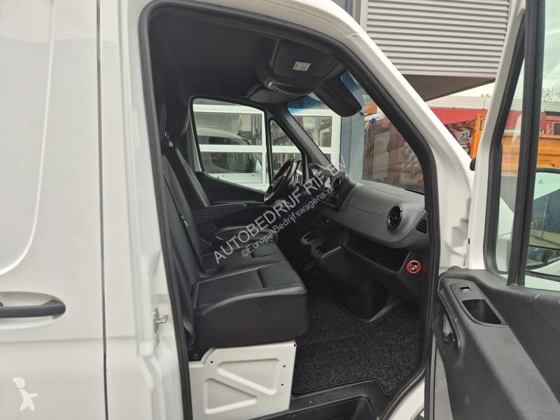 Véhicule utilitaire Mercedes 316 CDI/ L2H1/Aut/...