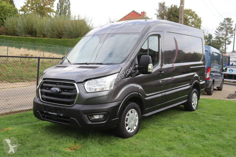 Véhicule utilitaire Ford