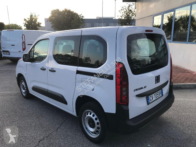 Véhicule utilitaire Fiat Doblo van d.cab XL 1.5...
