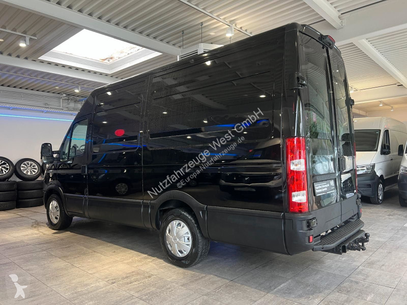 Véhicule utilitaire Iveco 35S17 *AHK=3,500...