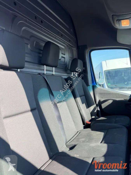 Mercedes  van