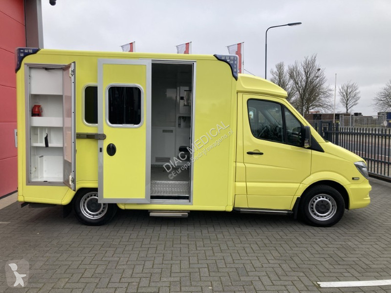 Véhicule utilitaire Mercedes Container 319 CDI...