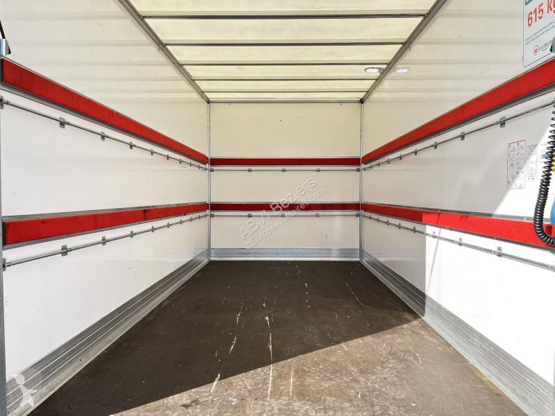 Iveco 35C16H CAISSE LABBE HAYON AUVENT...