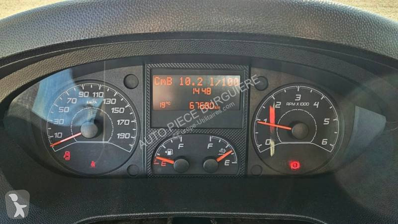 Véhicule utilitaire Peugeot 2,2L HDI 120 CV