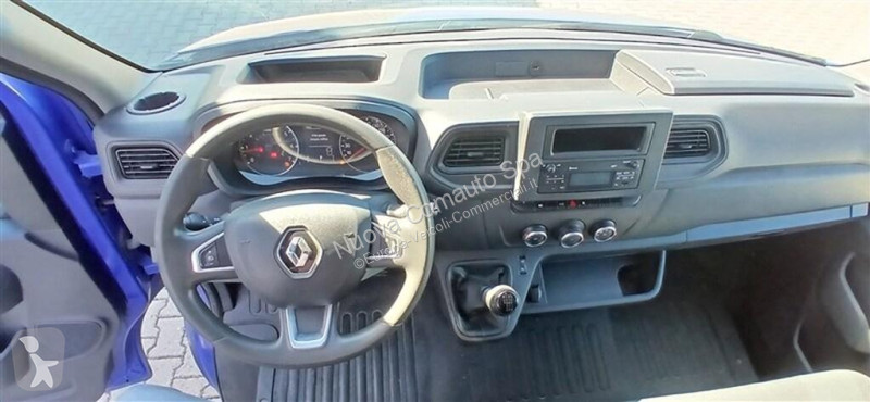 Véhicule utilitaire Renault III 2019