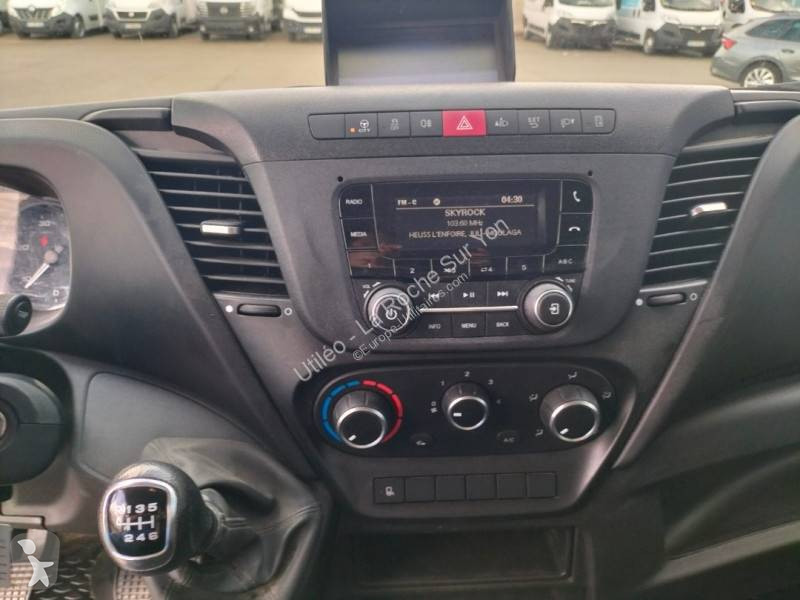 Véhicule utilitaire Iveco 35C16H EMP 4100