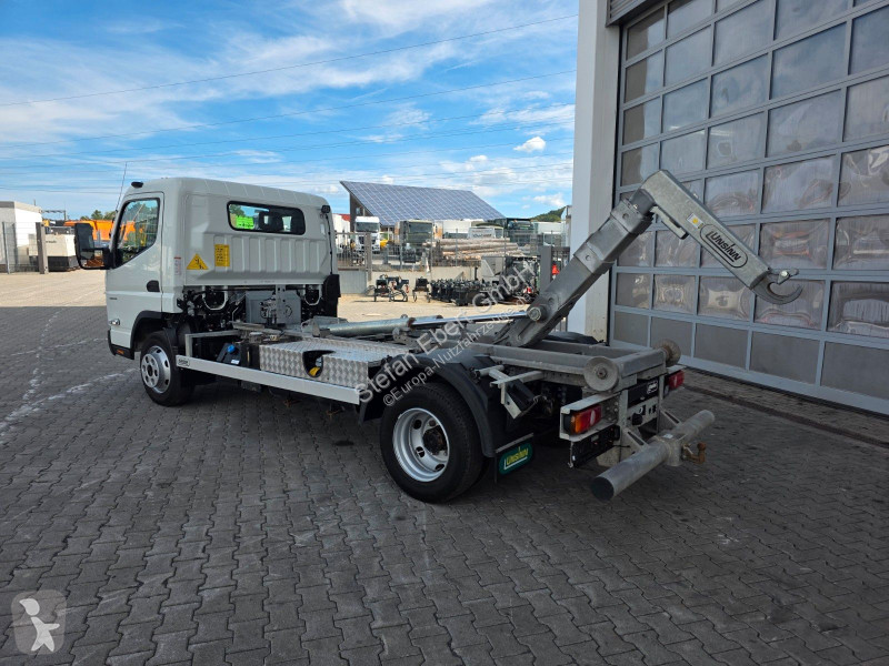 Véhicule utilitaire Mitsubishi Fuso 7C18 4x2...