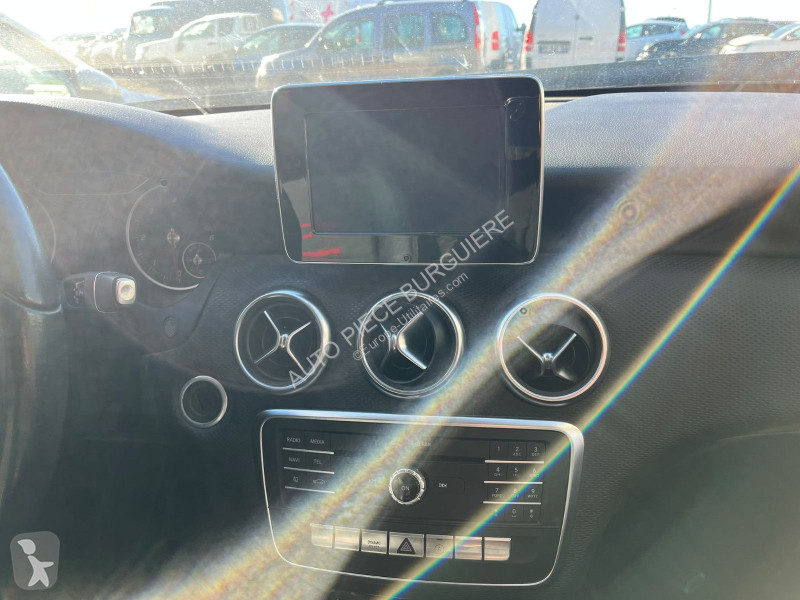 Véhicule utilitaire Mercedes 180d CDi 109...