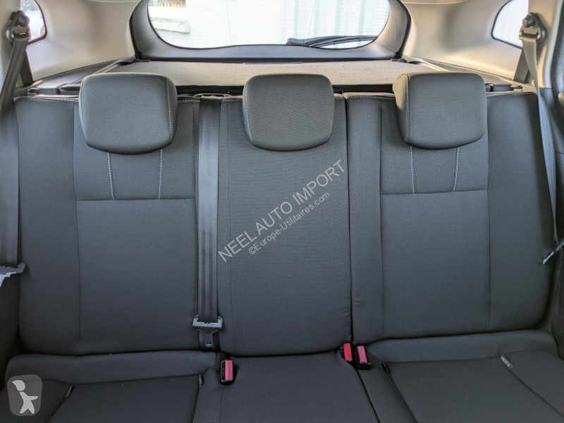 Užitkové vozidlo Renault MEGANE III ESTATE 1.5...