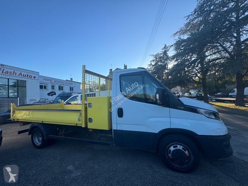 Véhicule utilitaire Iveco DAILY  35C12 BENNE &...