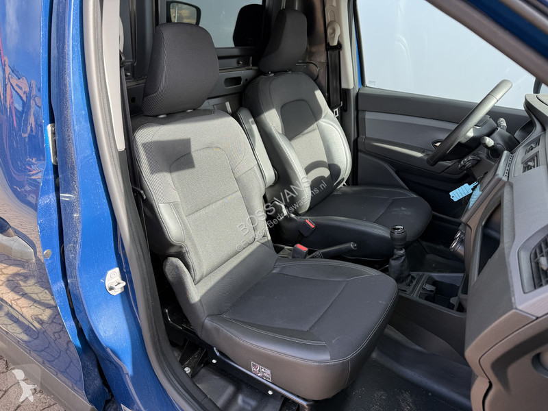 Véhicule utilitaire Renault Grand Comfort 1.3...
