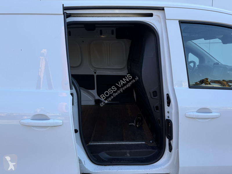 Véhicule utilitaire Nissan 1.3 130PK