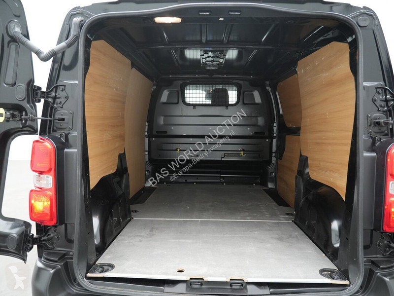 Véhicule utilitaire Toyota ProAce 145pk ProAce