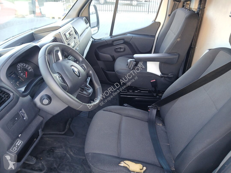Véhicule utilitaire Renault 2.3CDI