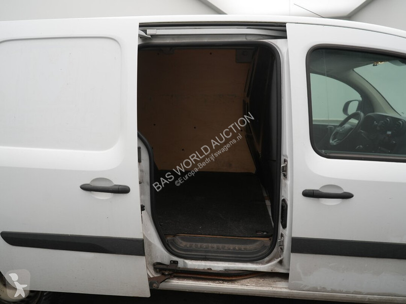 Véhicule utilitaire Mercedes 111 CDI